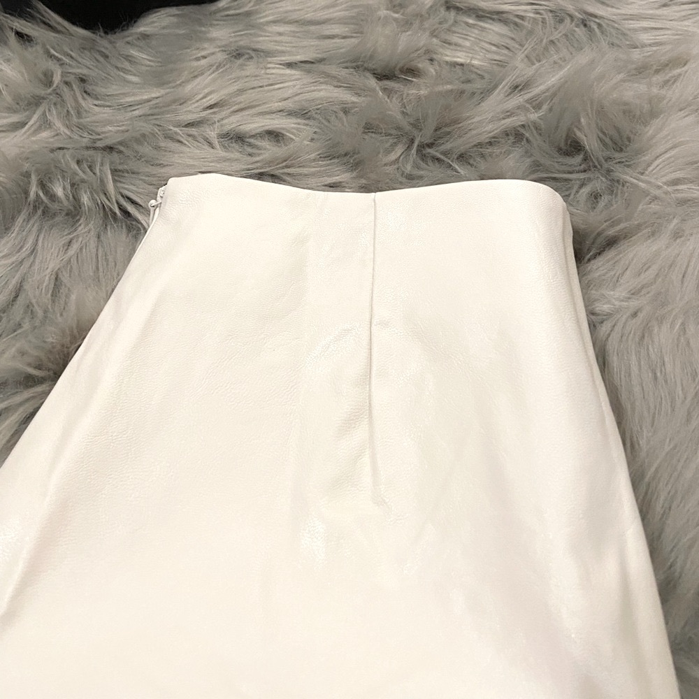 NWOT Leather Pleated Mini - Picture 2 of 5